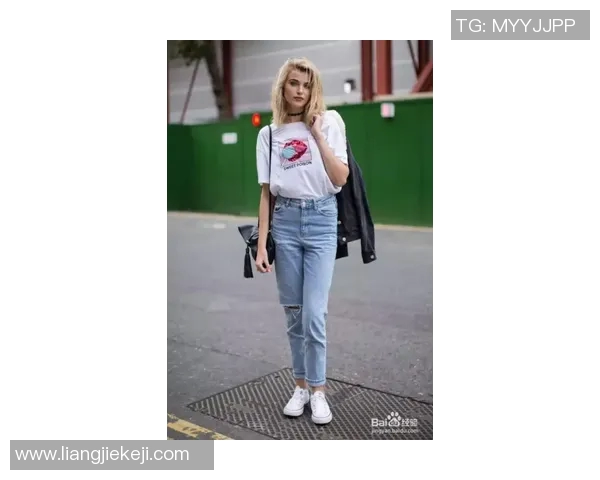 足球明星穿搭紫色鞋子时尚展示及图片大全欣赏